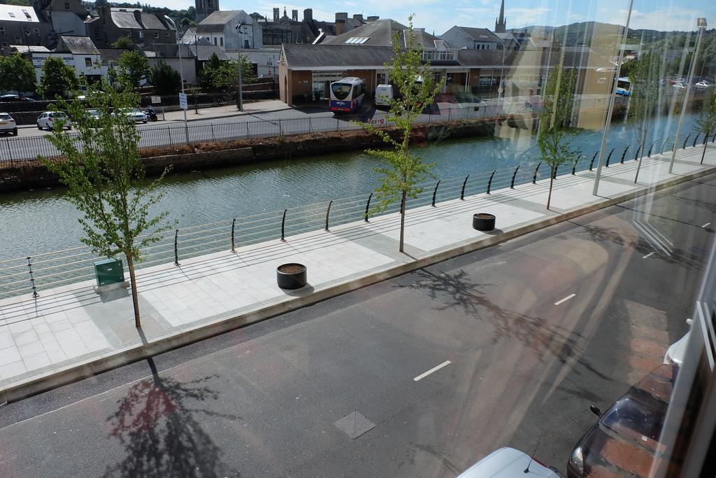 Canal Court ニューリー エクステリア 写真